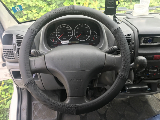 Lenkrad Bezug echtes Leder schwarz perforiert für Lenkräder 37-39 cm