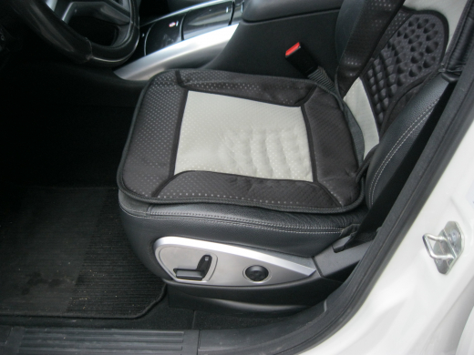 Auto Sitzauflage Komfort mit Lendenwirbelstütze in grau schwarz