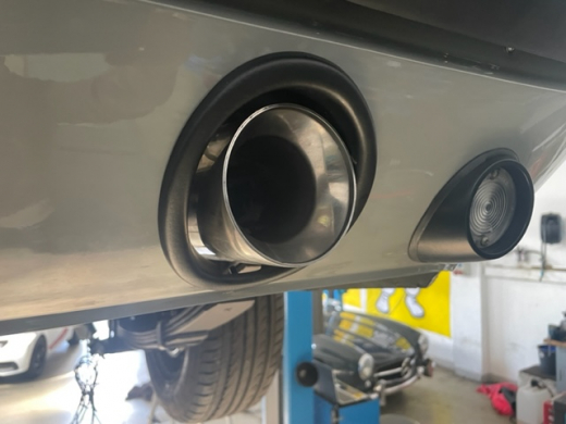 Auspuffblende Endrohr zum anschrauben 1 x 90 mm rund