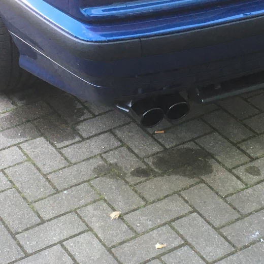 Auspuffblende Endrohr schwarz zum anschrauben 76 mm rund bis max. 5,3 cm