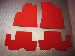 Ein Set Premium Fußmatten von Thomatex für Oldtimer verfügbar in 15 Farben