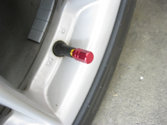 Ventilkappen rot Aluminium eckig für Auto Motorrad Scooter Fahrrad Roller